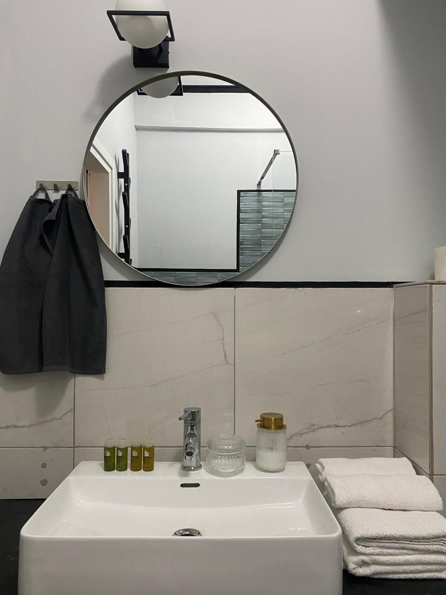 5 Rooms Афины Экстерьер фото
